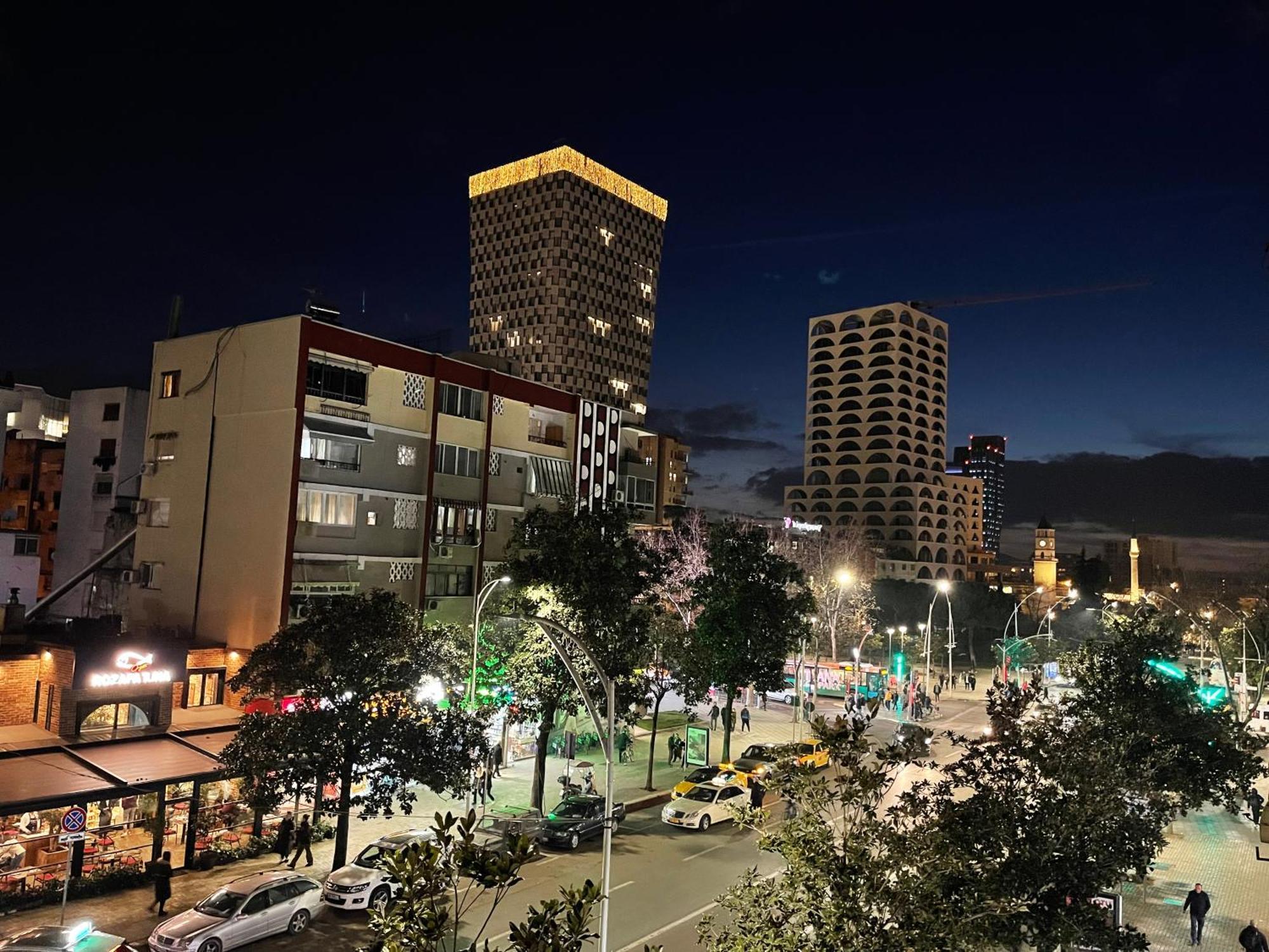 Tirana Center Apartment - Your Cosy Corner Luaran gambar